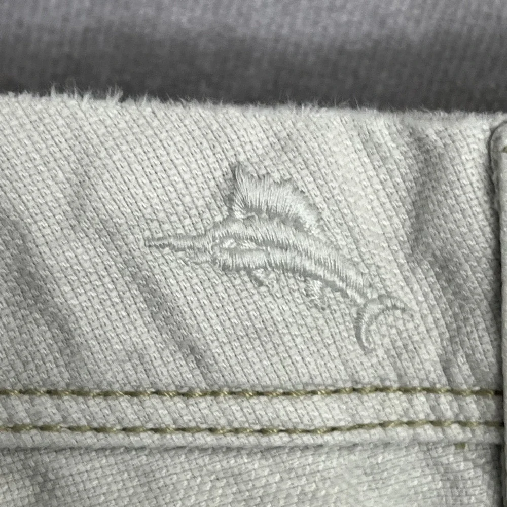 Tommy Bahama Men's Beige Linen Blend Chino‎ Shorts